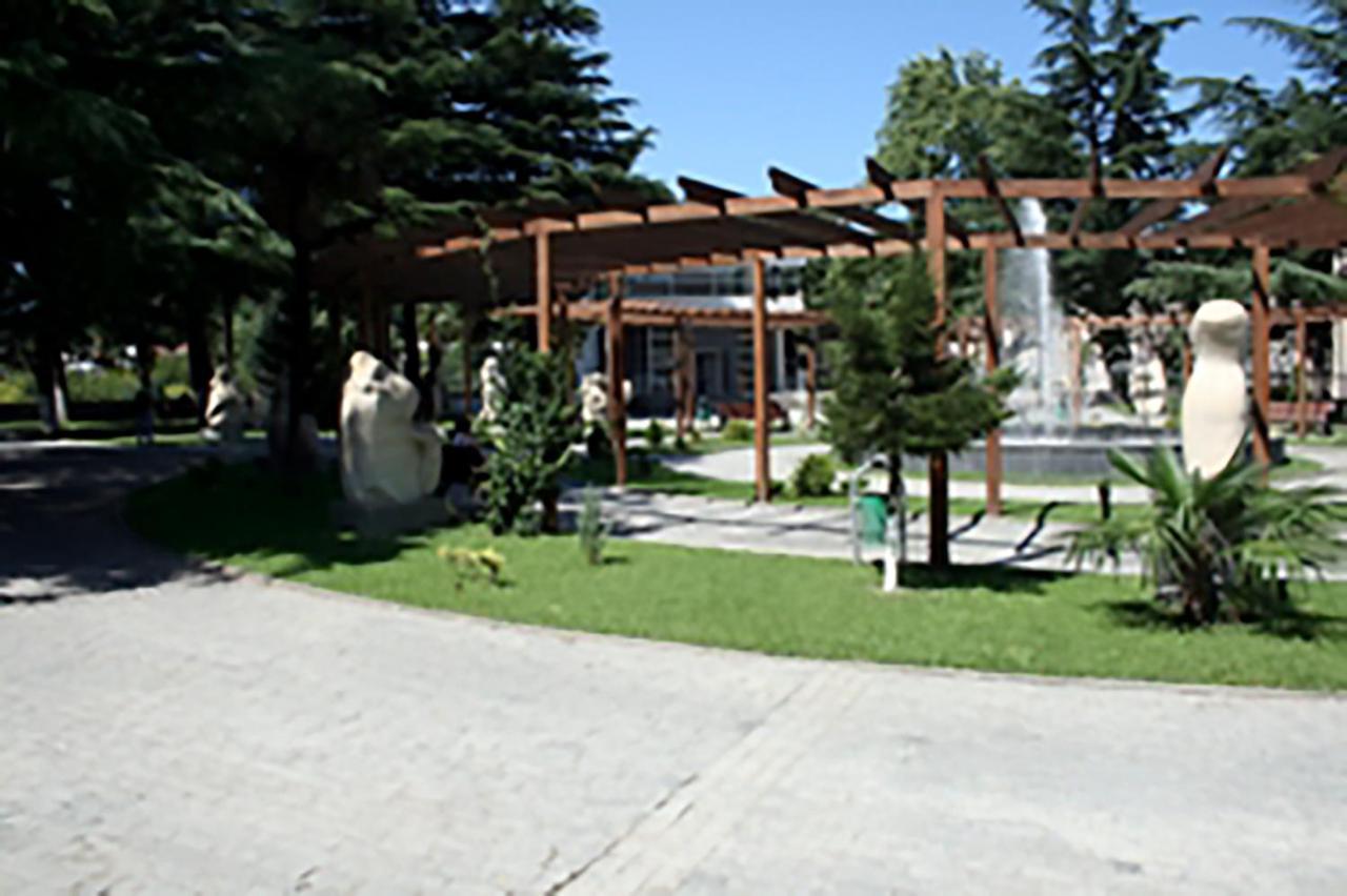 Park Hotel Kutaisi Exterior foto