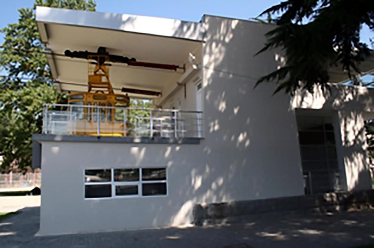 Park Hotel Kutaisi Exterior foto